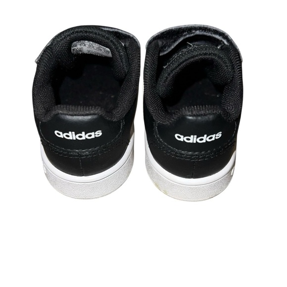 Adidas Kids Sneakers in Black and White - Picture 3 of 3